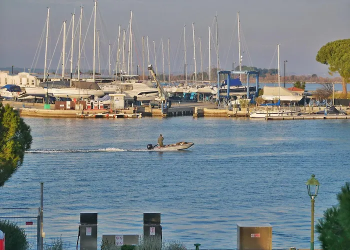 Laguna Gaddi - Trilocale Vista Laguna E Posto Auto * Grado
