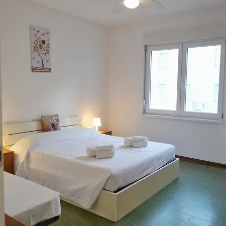 Laguna Gaddi - Trilocale Vista Laguna E Posto Auto Apartman *